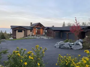 Colony Design + Build