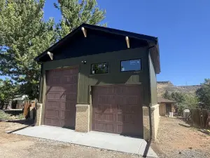 Vertical Contracting - Detached Garage Builders